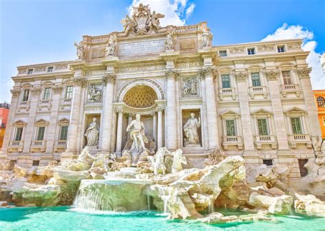 Selfie-taking tourists start a brawl at Rome's Trevi Fountain