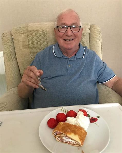 an 86 year old grandpa started his own weight loss instagram page and it s seriously amazing