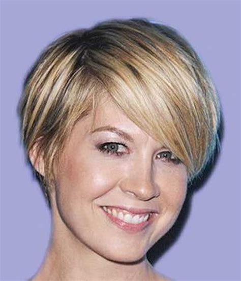 15 Short Bob Hairstyles For Women Over 40 | Bob Hairstyles ...