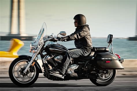 Tour in style, perfomrance & value… power, handling, comfort and style. 2016 Yamaha V-Star 950 Tourer Review