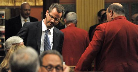 2 Michigan Lawmakers Forced From Office Over Affair Face Felony Charges