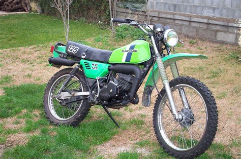 The engine produces a maximum peak output power of 10.00 hp (7.3 kw) @ 6300 rpm and a maximum. Enduro