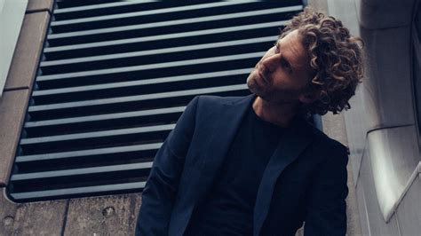 The free international poems and poetry website. „Die besten Momente sind die, an die man sich nicht mehr ...