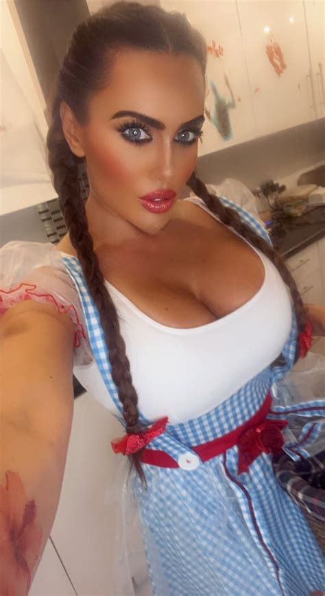 Tw Pornstars Vicky Narni Twitter Happy Halloween Dorothy Definitely Isnt In Kansas