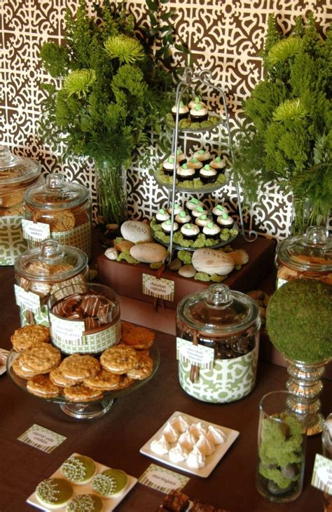 Whether you arrange your wedding in your own or a friend's garden or hire a garden based venue, nature will be the best backdrop for such a special. Party Frosting: Nature theme ideas/inspiration