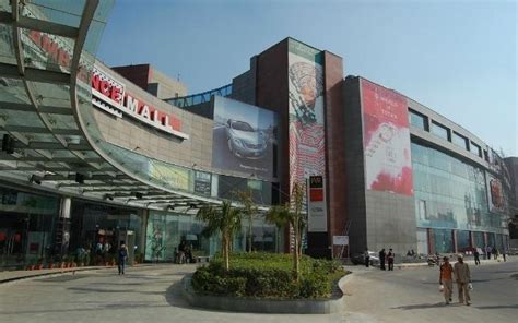 Here Are The Best Malls In Gurgaon For All You Shopaholics Whatshot