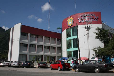 Hospital Regional De Río Blanco Ejemplo A Medias E