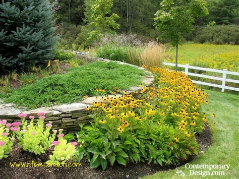 These full sun perennials will thrive in a garden with lots of light. 10 Luxury Small Garden Ideas Full Sun Flower bed ideas for ...