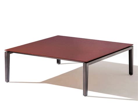 A perfect balance of shapes which gives to the table an unexpected dynamism. Cassina Scighera Coffee Table | Deplain.com