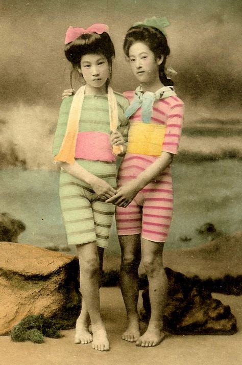 Meiji Era Geishas As Bathing Beauties C Ideas Meiji Era