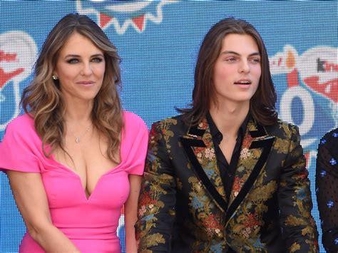 Elizabeth Hurley Son Father Damian Hurley Reflects On Grief One Year After Dad Steve Bing S