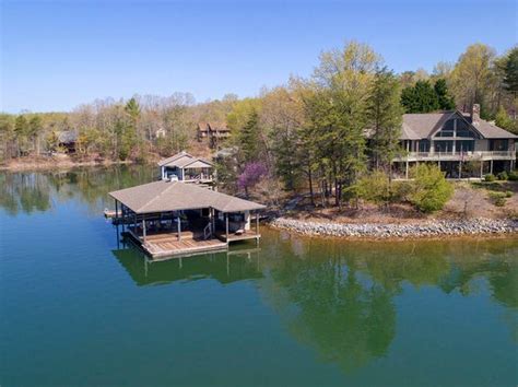 Vacation rentals in smith mountain lake, va. On Smith Mountain Lake - 24104 Real Estate - 24104 Homes ...