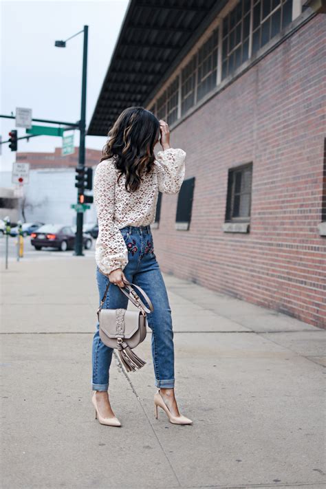 5 TIPS O HOW TO WEAR MOM JEANS CHIC TALK