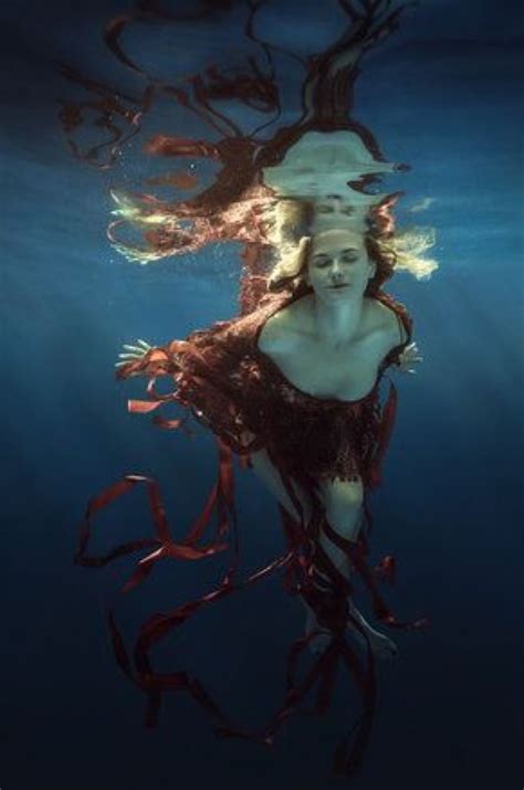 Pin By Kiselv Band On Dmitry Laudin Girl In Water Girl Under Water