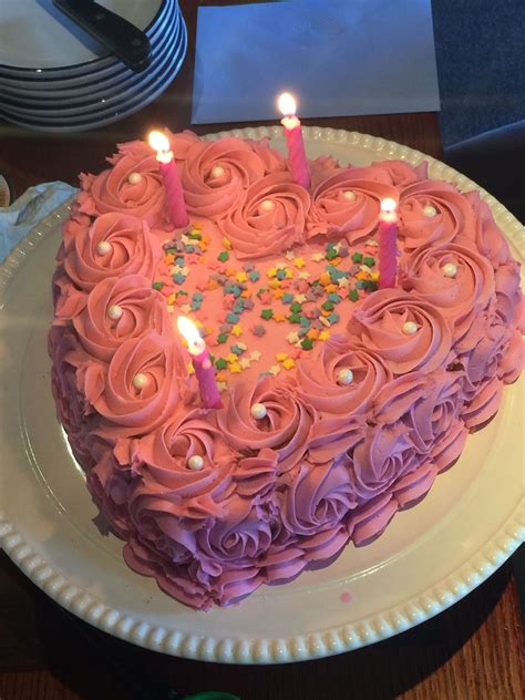Rose Swirl Heart Shaped Birthday Cake 💗 Heart Birthday Cake Heart