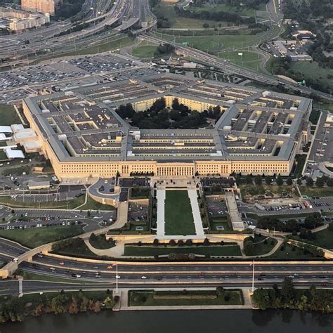 The Pentagon Arlington Virginia Usa Travel1000places Travel