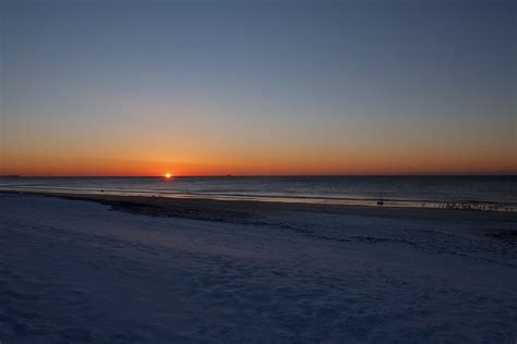 It S Not Hard Not Far To Reach Rockaway Beach Winter Sunrise