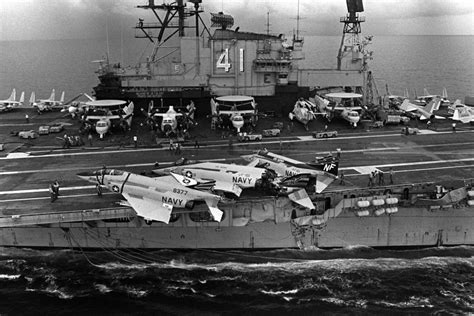 Aircraft Carrier Photo Index Uss Midway Cvb 41