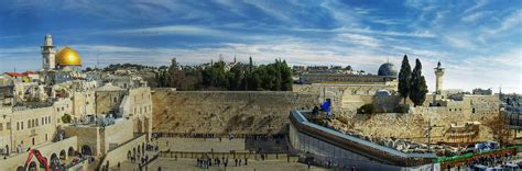 Jerusalem is the religious and historic epicenter of the world and offers a dynamic travel experience, both modern and ancient. תמונות יפות של הכותל - Ratulangi