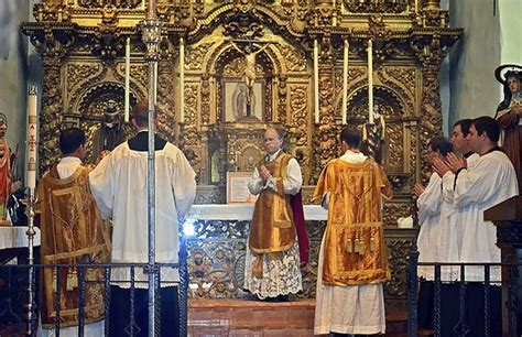 Catholicvs Primera Misa Tridentina Solemne De Otro Nuevo Sacerdote En