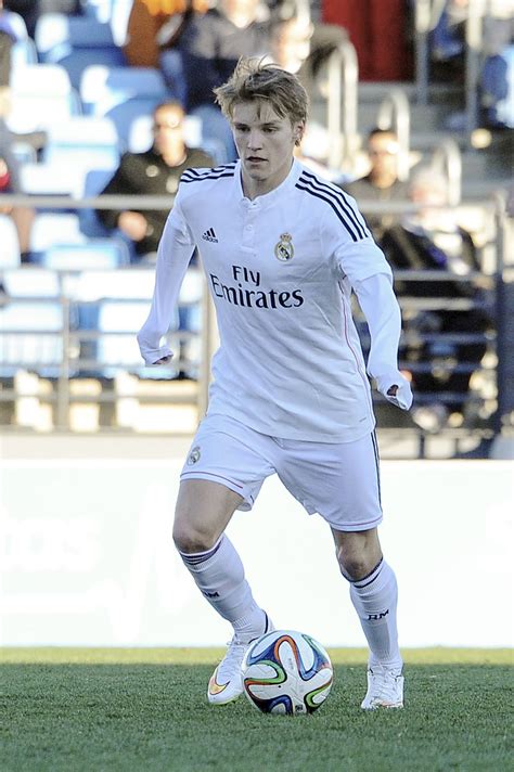 Born december 17, 1998, drammen) is a norwegian footballer. Martin Ødegaard - Wikipedia