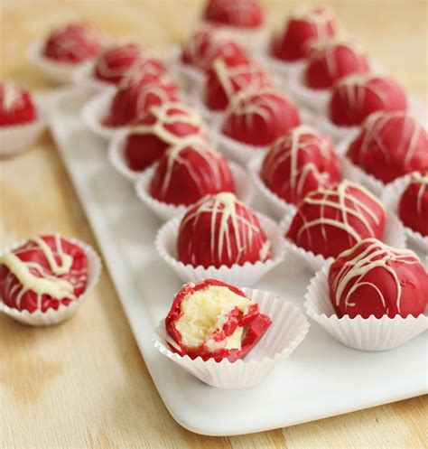 21 Delicious Christmas Truffles That Everyone Will Love