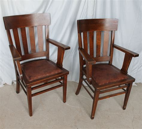 This stakmore arts and craft dining chair embraces the arts and crafts period of furniture with its wide slats and full threw tendons on the back post of the chair and will make the perfect extra seating alternative for your home. Bargain John's Antiques | Arts and Crafts Mission Oak Arm ...