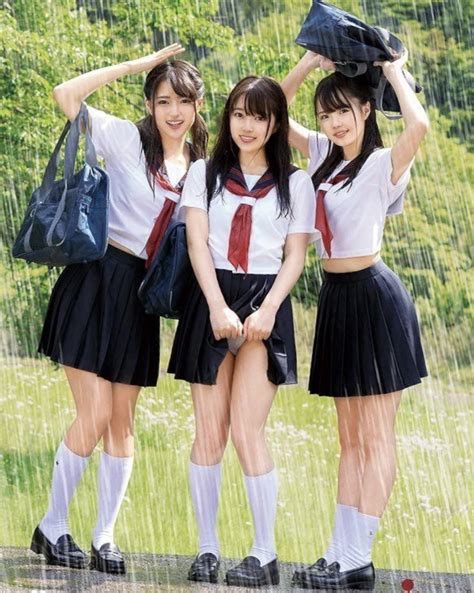 3 Jav Schoolgirls Caught In The Rain Scrolller