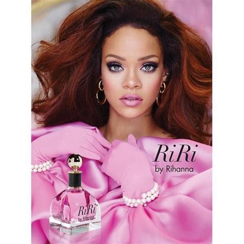 Rihanna Elle Dévoile La Publicité De Son Nouveau Parfum Riri Rihanna Beauty Crush Et