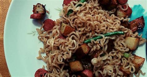 Dry Ramen Noodles With Vienna Sausages Red Potatoes And String Beans Imgur
