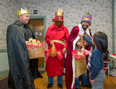 Epiphany Celebrated With Three Kings Day Party El Mensajero Cat Lico
