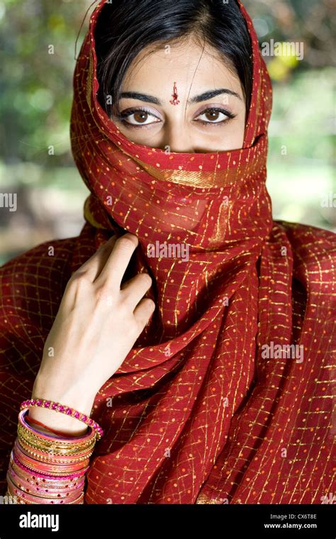 Traditional Indian Woman In Sari Stock Photo Alamy
