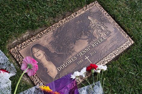 Gravesite Of Jenni Rivera Jenni Rivera Jenny Selena Quintanilla