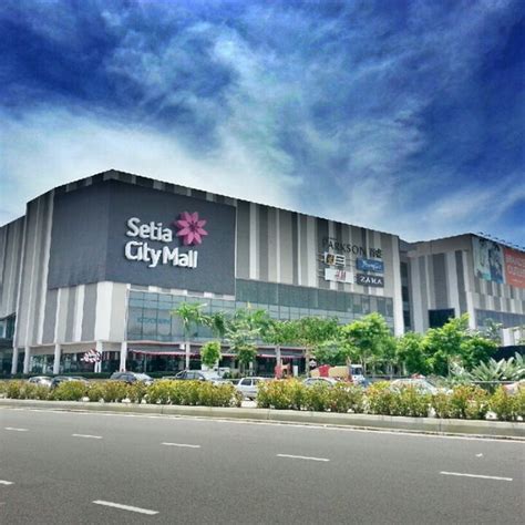 Selangor darul ehsan, bandar setia alam , malaysia. Setia City Mall - Shah Alam, Selangor