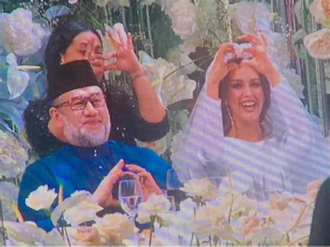 For more than a week, the whole nation debated if the recently hitched kelantan sultan muhammad v had divorced his beauty queen wife, rihana oxana gorbatenko. Photos Show Yang Di-Pertuan Agong Getting Married To A ...