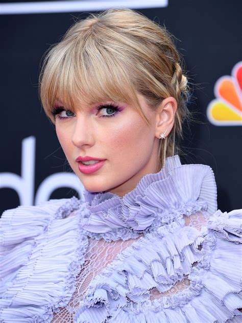 Taylor Swift Debuted Two Unexpected Hair Colors In Her You Need To