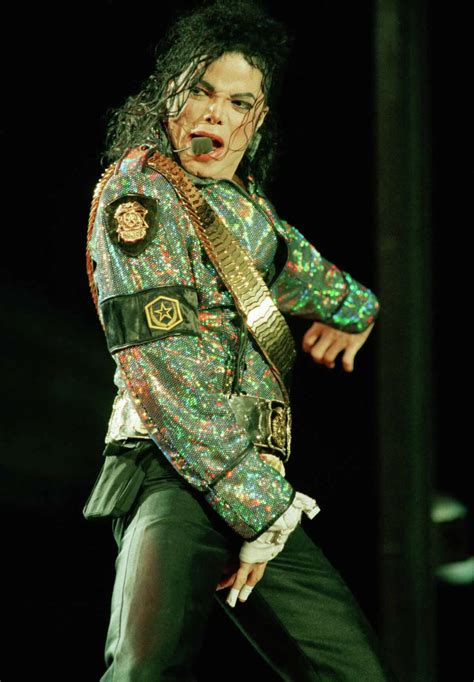 King Of Style The Man Behind Michael Jackson S Fashion