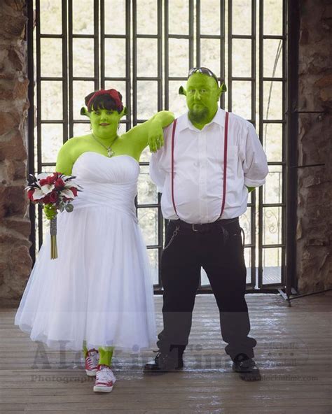Diy Shrek Princess Fiona Halloween Couple Costume Idea 9 Shrek Wedding