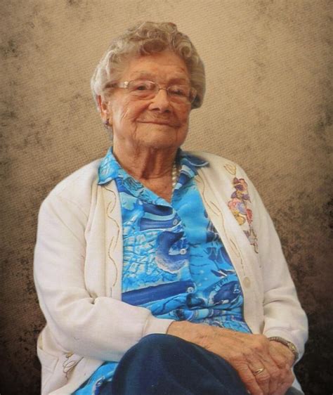 Obituary Of Vivian Edith Johnston Welcome To Hendren Funeral Home