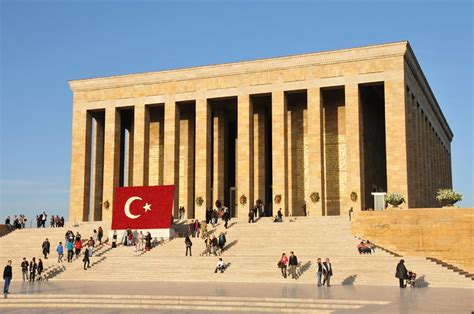 Check spelling or type a new query. Atatürk Mausoleum „Anıtkabir" auf dem Grabhügel der Phryger