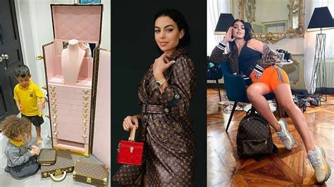 Georgina Rodriguez Ambassadrice Louis Vuitton De Charme 😍 ️ Youtube