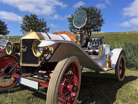 Oldtimer Deichparade | Automobile Klassiker am Nordseedeich