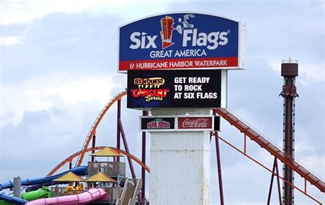 Six Flags Chicago