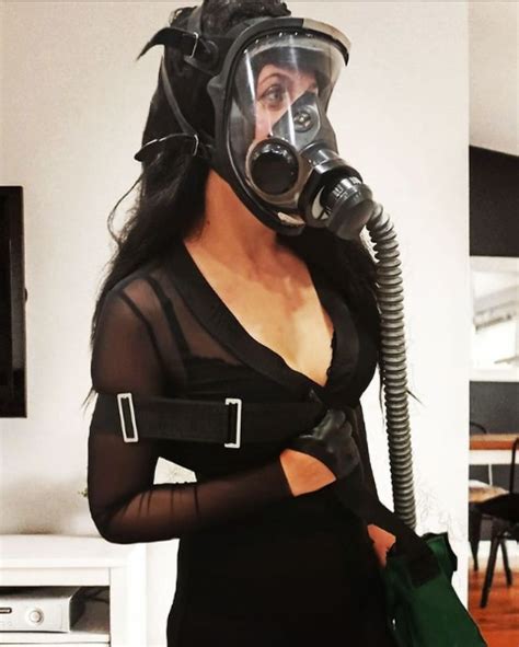 Pin By Gasmask Caps On Levit Gas Mask Woman In Gas Mask Girl Gas Mask Mask Girl