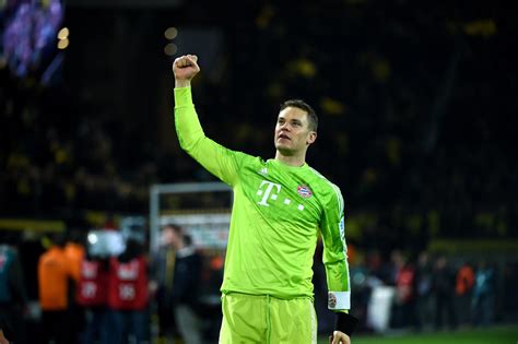 Manuel neuer reflexes & saves 2020. Manuel Neuer pulls off amazing save to deny Borussia ...