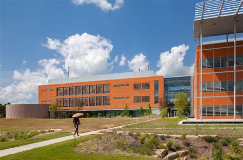 Donald Danforth Plant Science Center Research Center Expansion Flad