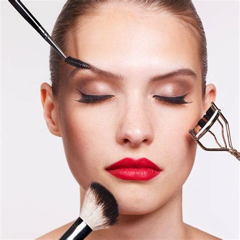 Beauty Tips How To Apply Eyeliner Foundation And More Makeup Shape