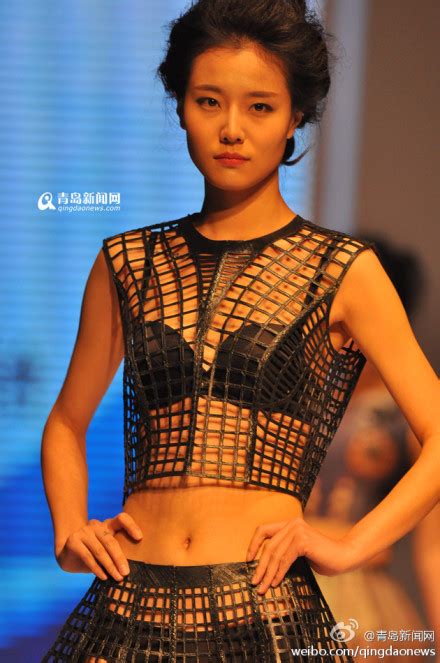 3d printed dresses hit the runway at qingdao fashion week 3d printer news and 3d