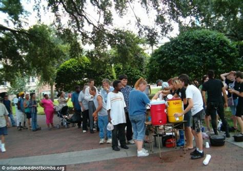 Orlando Food Not Bombs Activists Arrested For Feeding The Homeless In City Parks Daily Mail Online