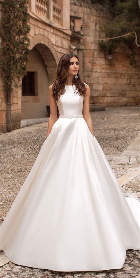 79 Beautiful Simple Wedding Gowns That Will Leave You Speechless